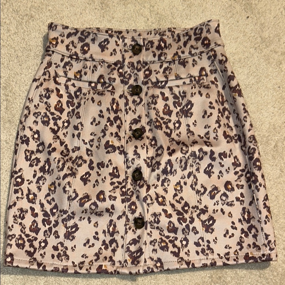 Woman’s casual/dress mini skirt